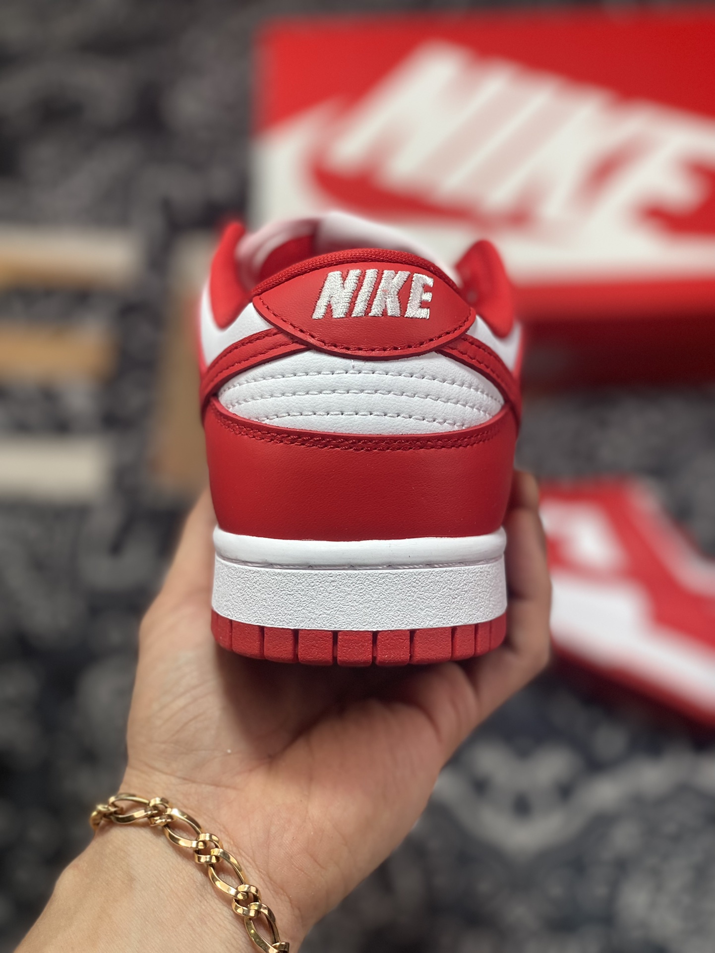 Nike SB Dunk Low SP”University Red”扣篮板鞋“圣约翰大学红白红”CU1727-100
