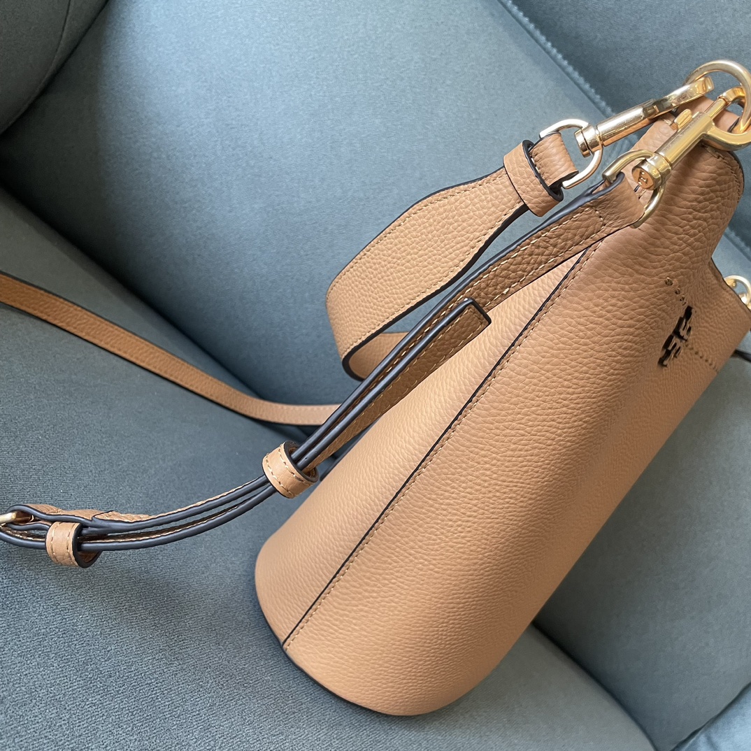 Tory Burch ～ 四色