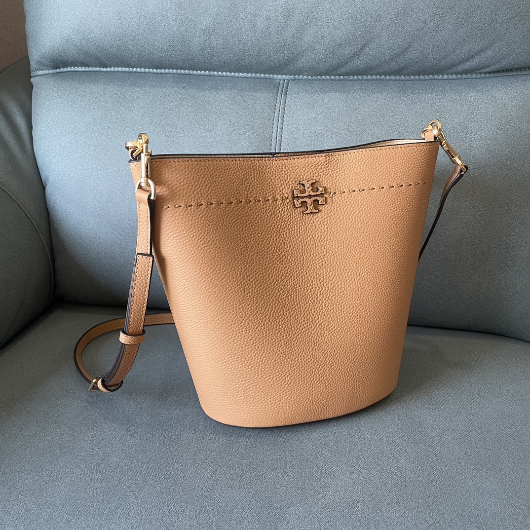 Tory Burch ～ 四色