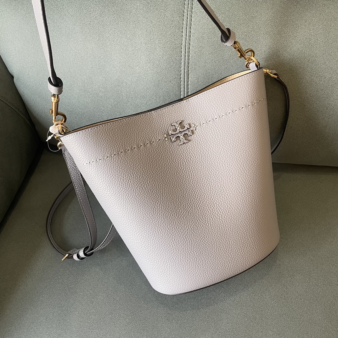 Tory Burch ～ 四色