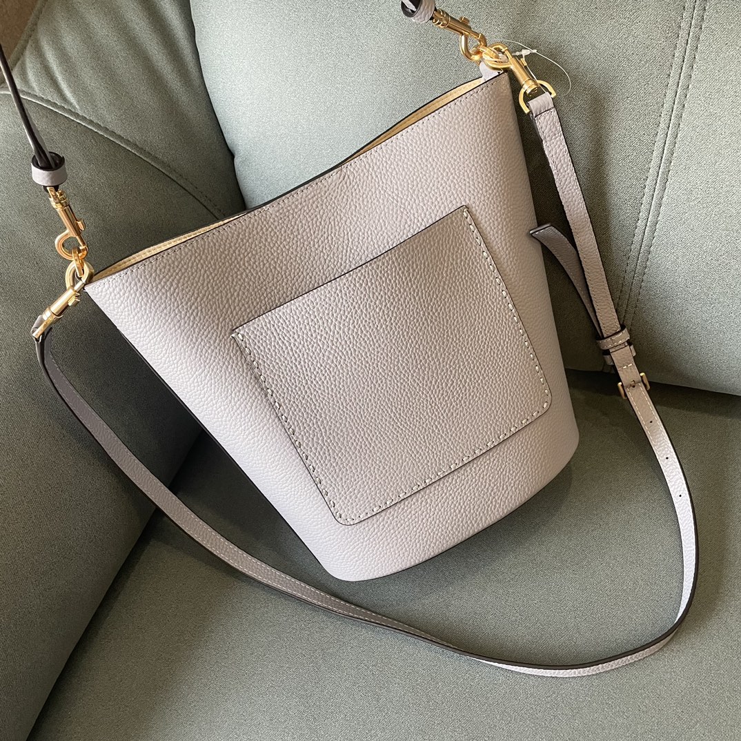 Tory Burch ～ 四色