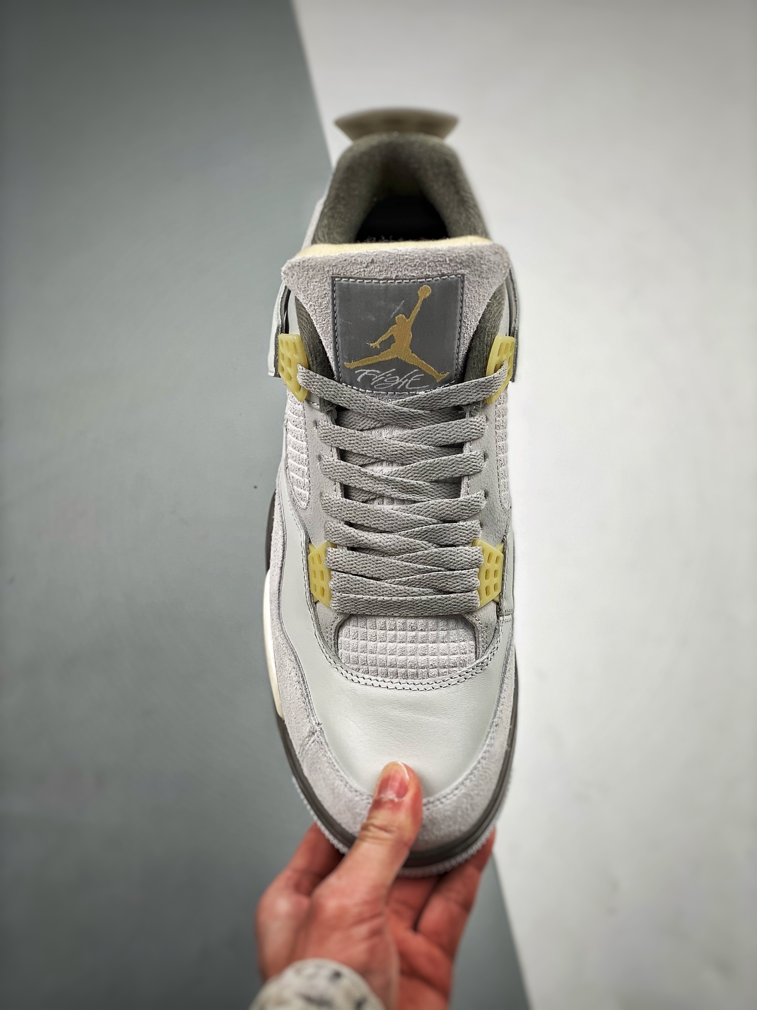 AJ4灰兔子鞋码40-47.5总裁S