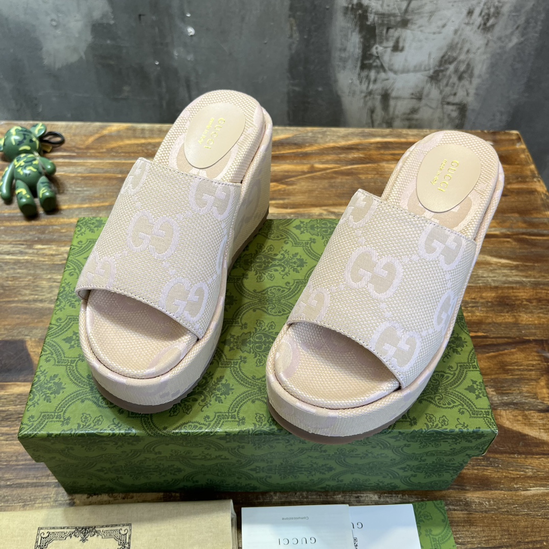 Gucci GG 坡跟防水台拖鞋