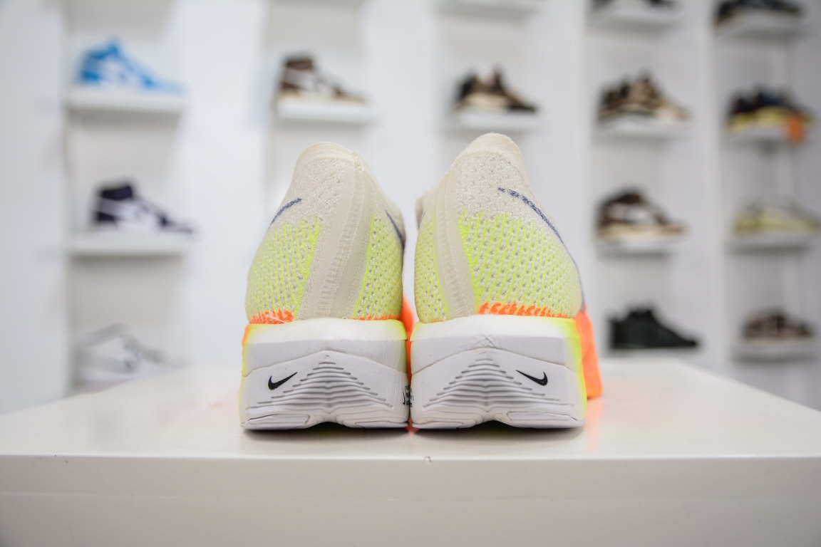 220 NIKE ZoomX Vaporfly NEXT% 3 马拉松 泡棉超轻缓震运动慢跑鞋 DV4130-138