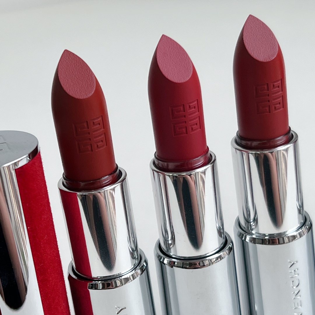 55💰
纪梵希红丝绒口红！色号：n27-n34-n35-n36-n37，n40-n50。