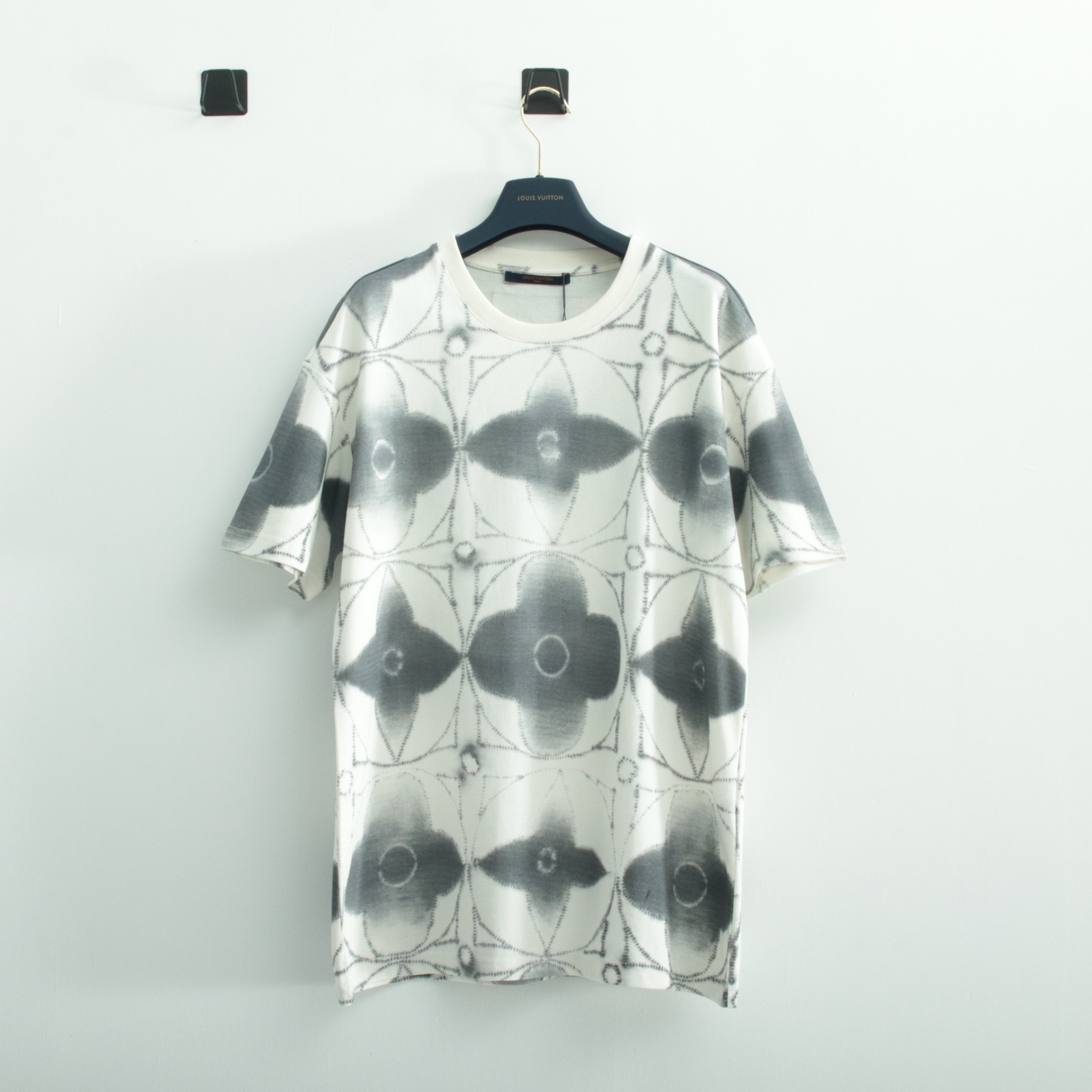 루이비통 프린트 반팔 티셔츠 687 Louis Vuitton T Shirt
