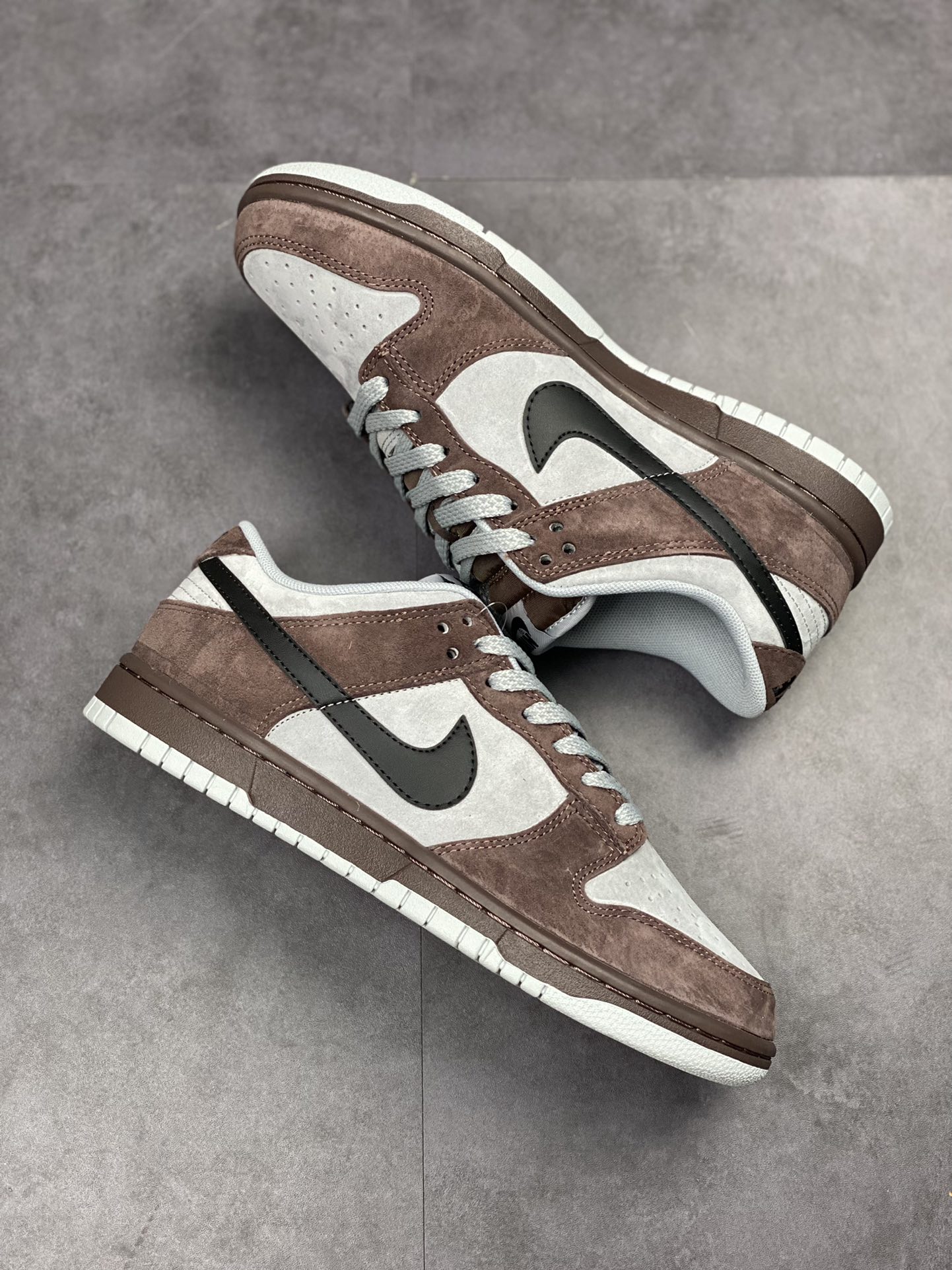 300 Otomo Katsuhiro x Nike SB Dunk Low ”Steamboy OST” 大友克洋DD9606-123