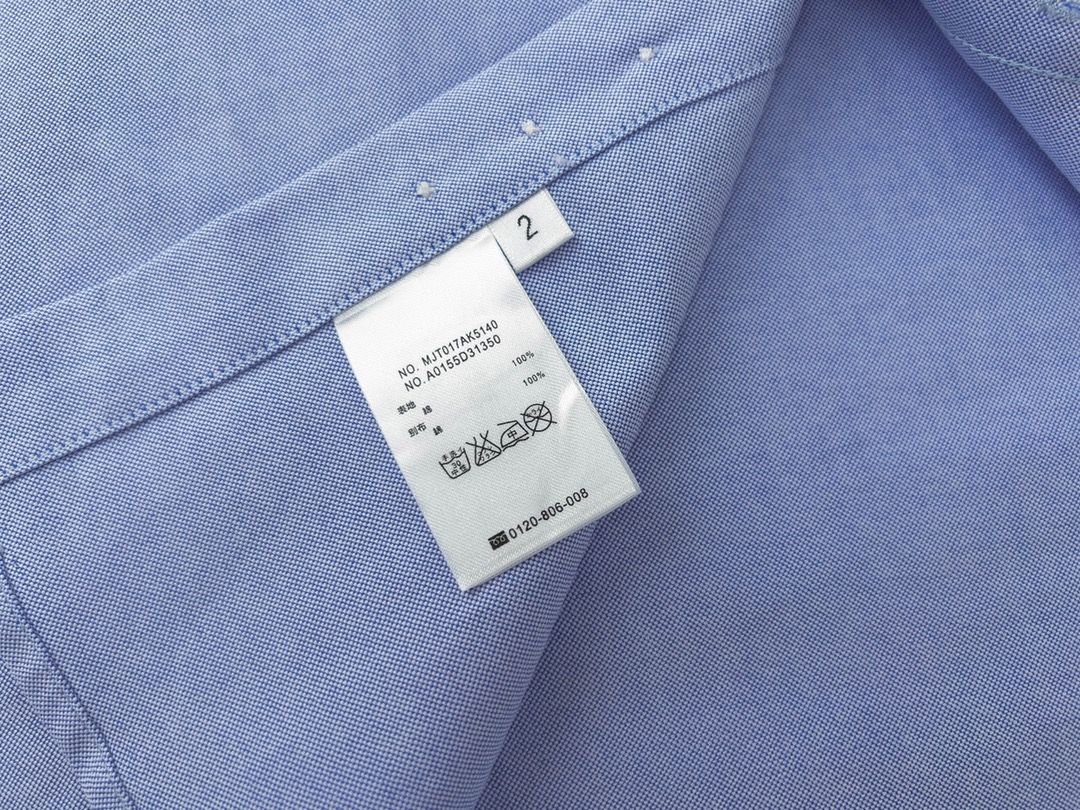 “Thom Browne TB Shirts: Classic Design with High-Quality Details and Materials” - 图片 8