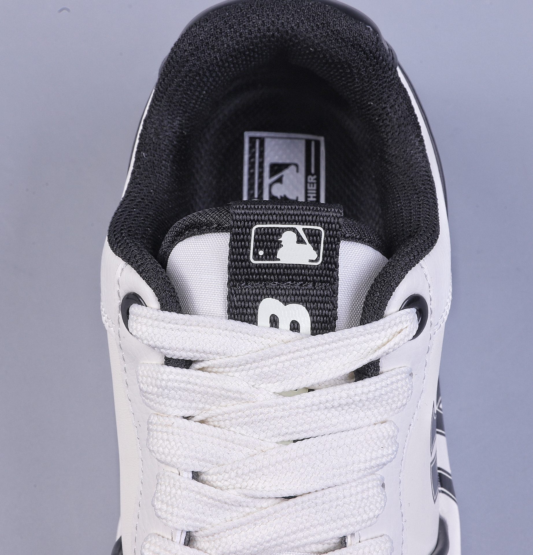 MLB Chunky Liner New York Yankees senior shoe series low-top dad style lightweight increased thick sole versatile casual sports jogging shoes