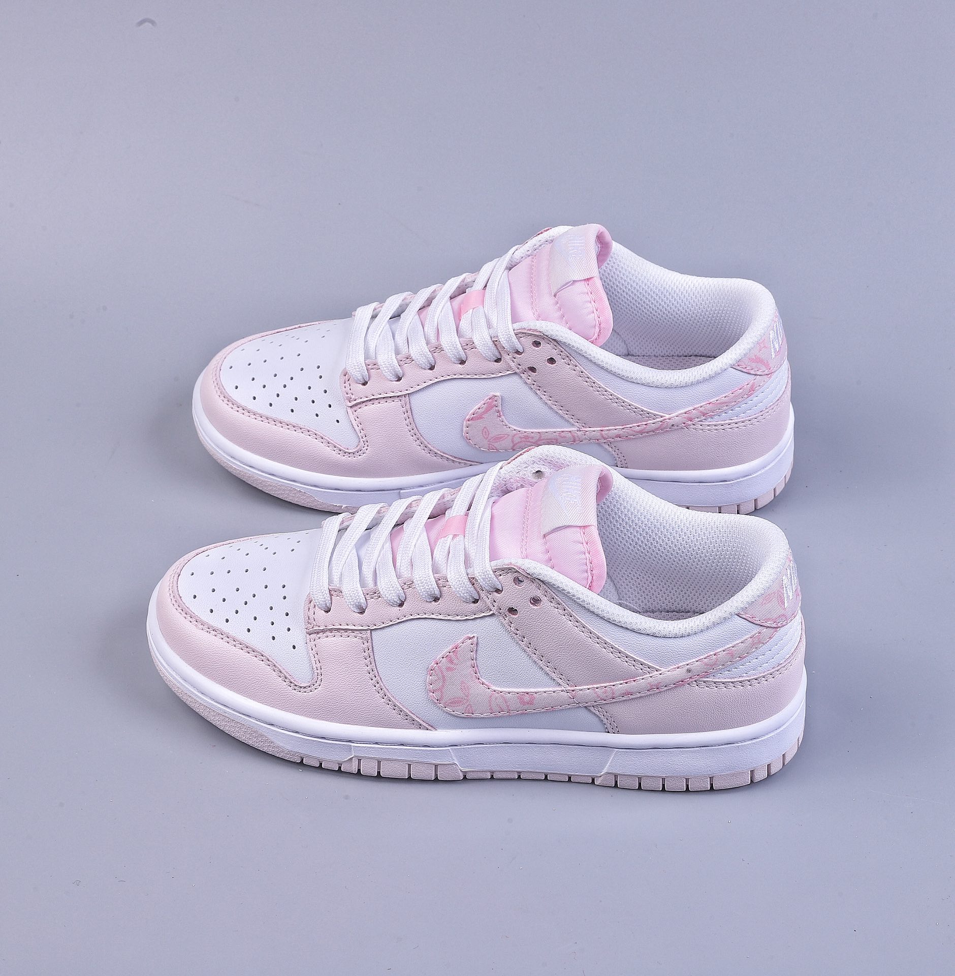 300 Ｃ版Nike SB Dunk Low " Pink Paisley "樱花粉 FD1449-100