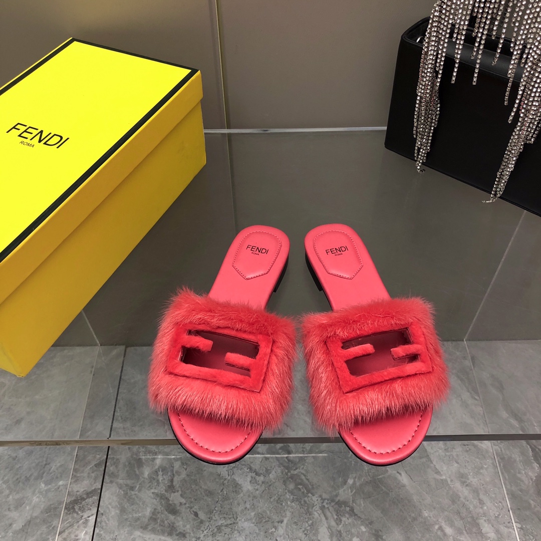 Replica all'ingrosso
 Fendi Scarpe Pantofole Cuoio genuino Pelle di capra pecora