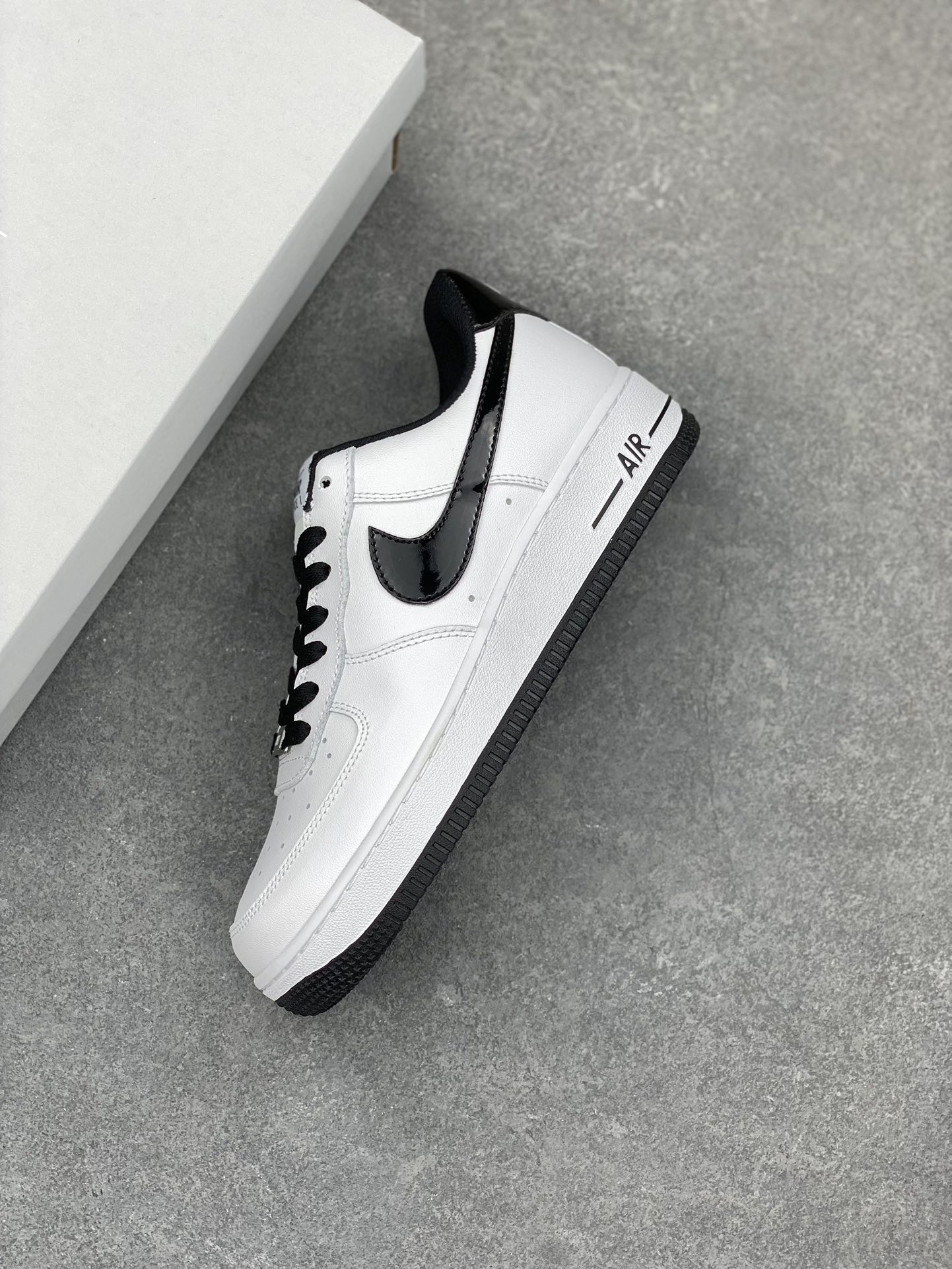 Nike Air Force 1 '07 Low White Black Casual Sneakers DH7561-102 8 i1678668171 3585 6