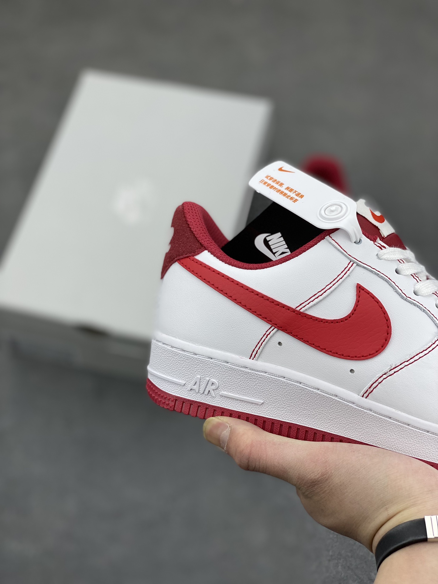 Air Force 1 '07 Low White/Red - Iconic Style, Superior Comfort, and Lasting Durability 6 i1678668242 8849 4