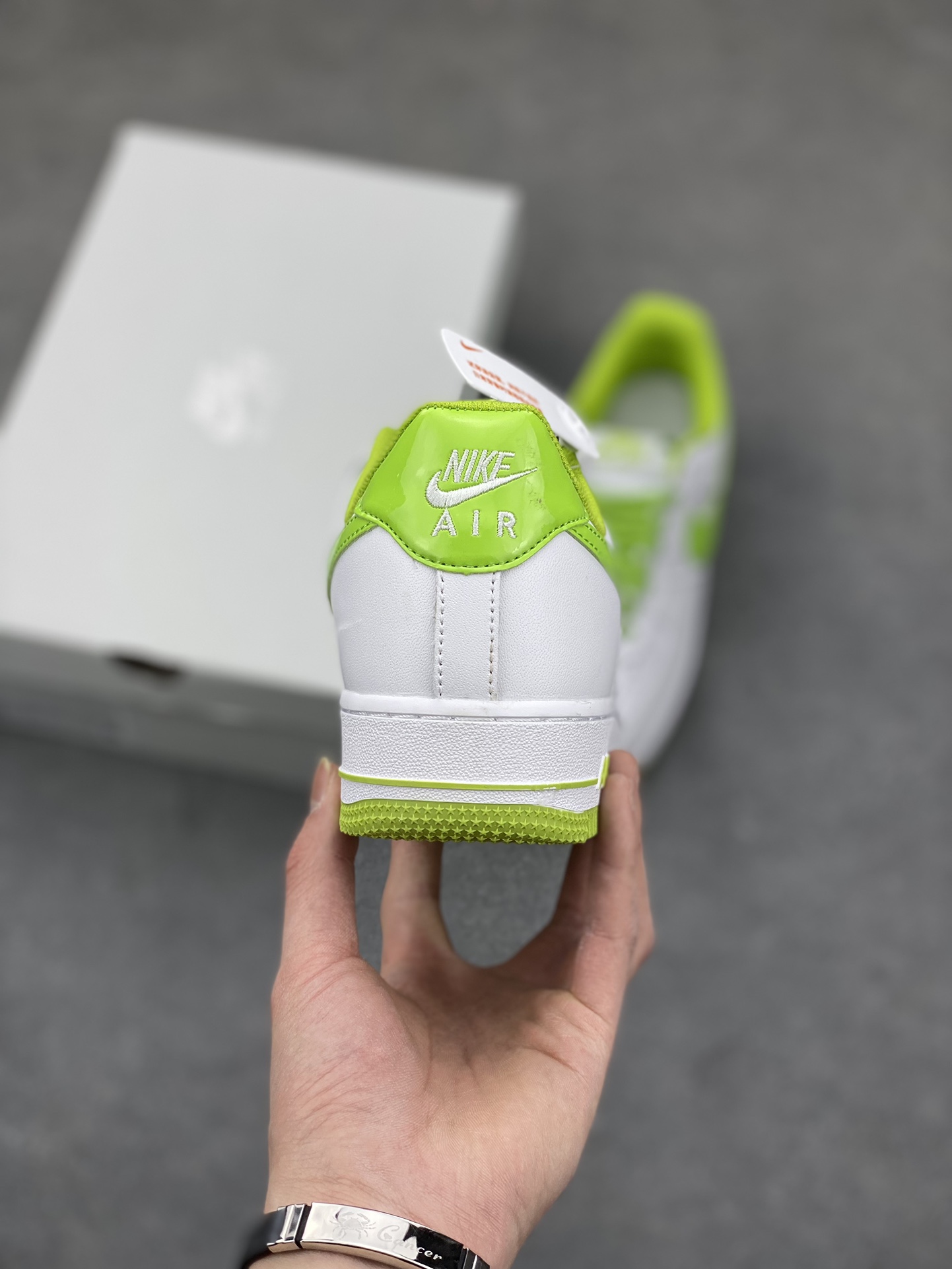Nike Air Force 1 '07 Low White Green - Timeless Style & Comfort 5 i1678668376 7108 3