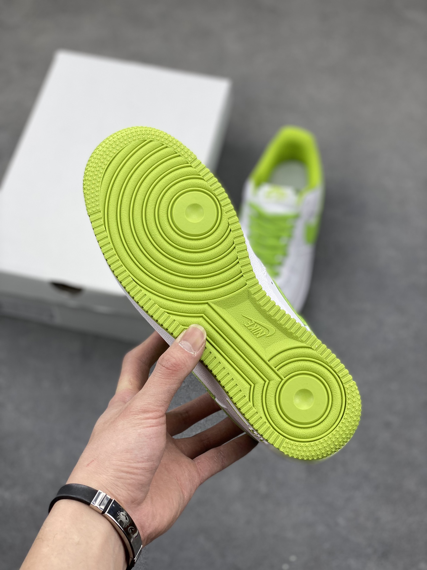 Nike Air Force 1 '07 Low White Green - Timeless Style & Comfort 7 i1678668376 8890 5