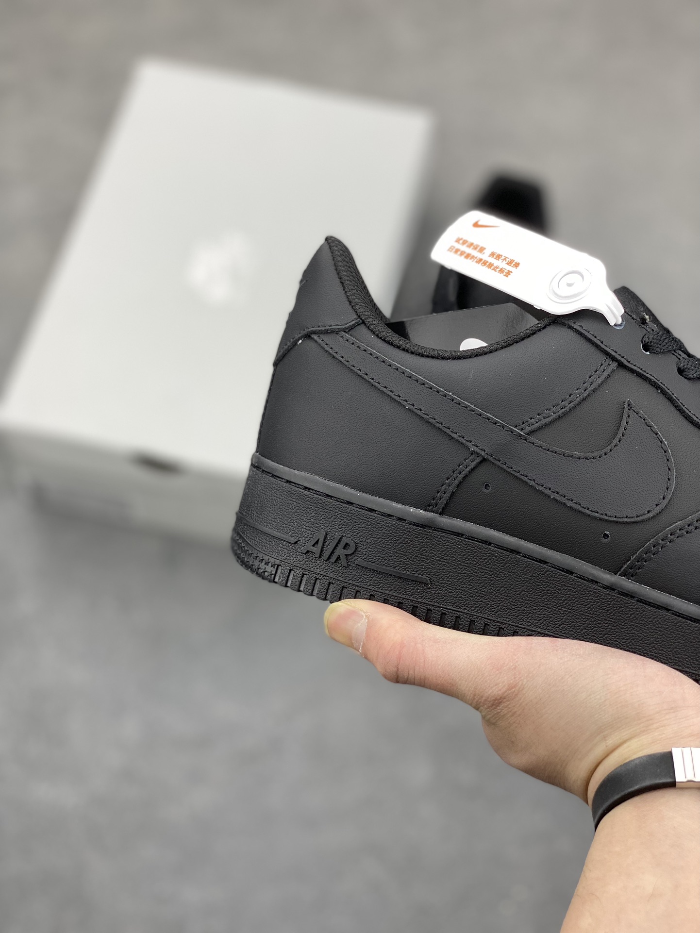 Nike Air Force 1 '07 Low Black Classic Basketball Shoes (Men's) 6 i1678668434 5230 4