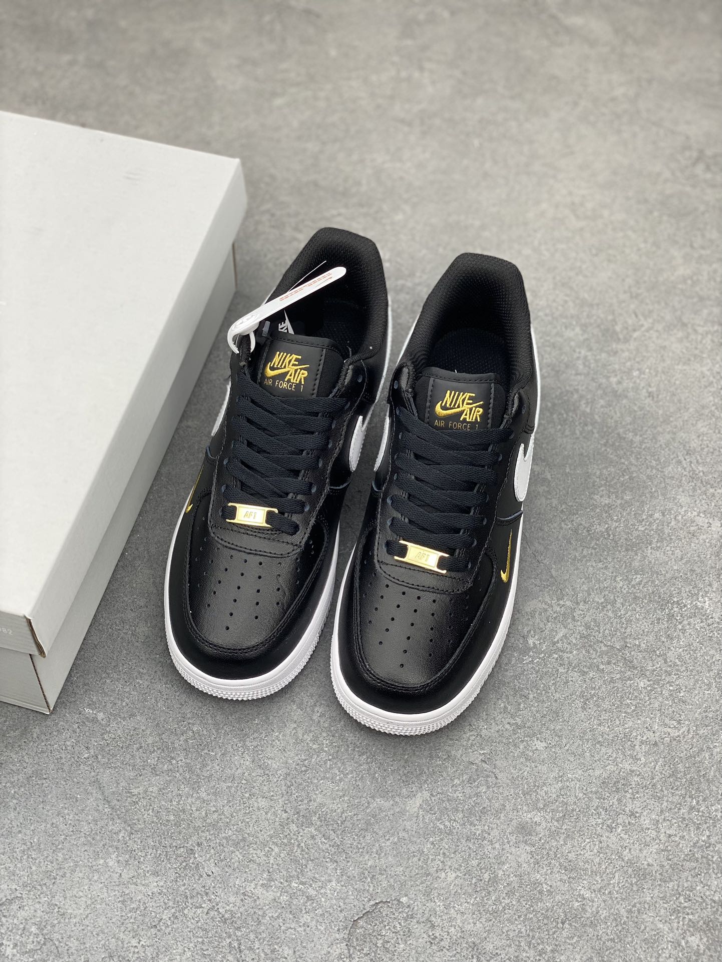 Nike Air Force 1 Low Black White Gold Casual Sneakers CZ0270-001 9 i1678668486 1643 7
