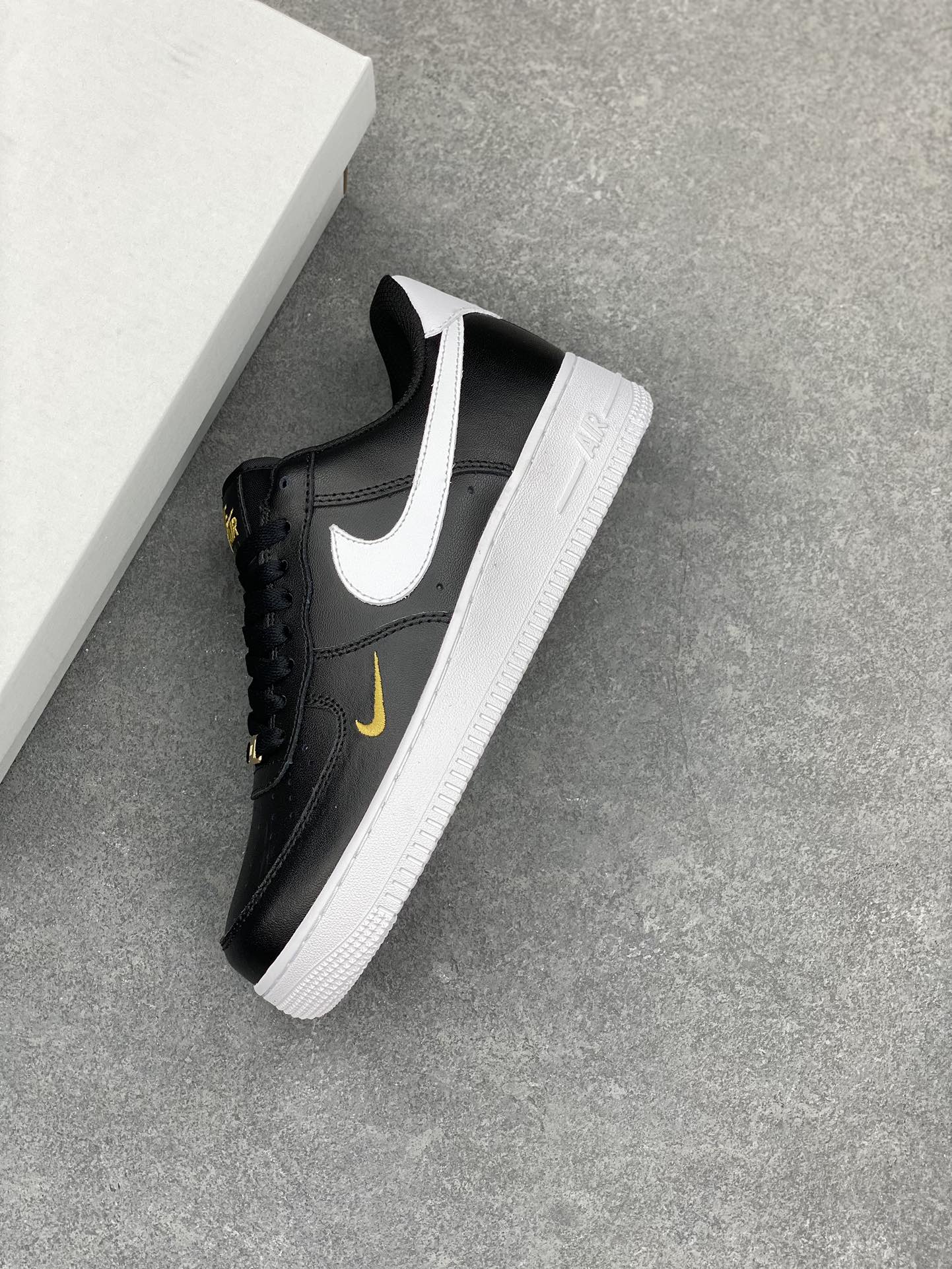 Nike Air Force 1 Low Black White Gold Casual Sneakers CZ0270-001 8 i1678668486 9342 6
