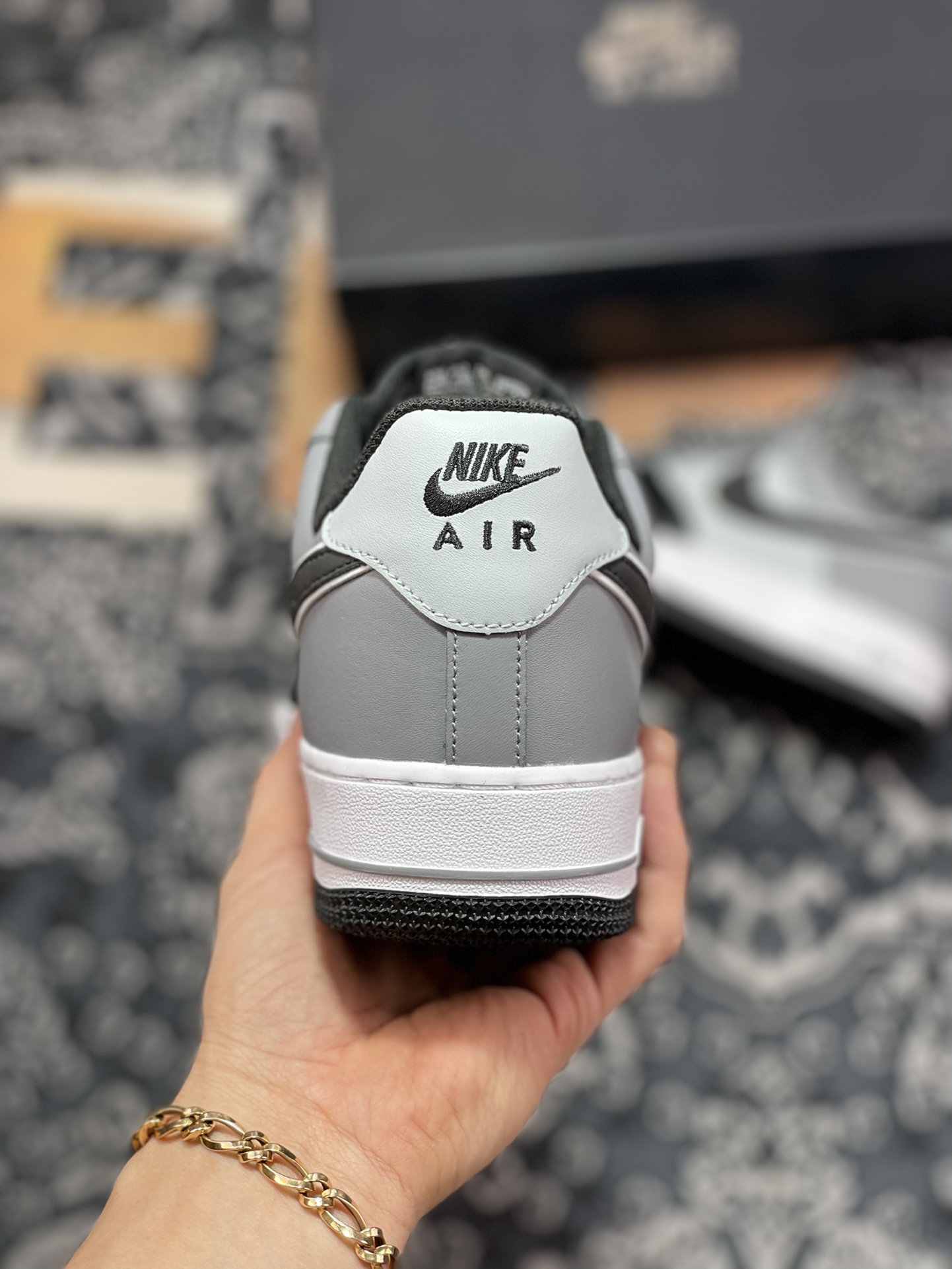 Nike Air Force 1'07 Low ”Black/Wolf Grey” Air Force One classic ”color matching black wolf gray and white stacked hooks” TP5558-756