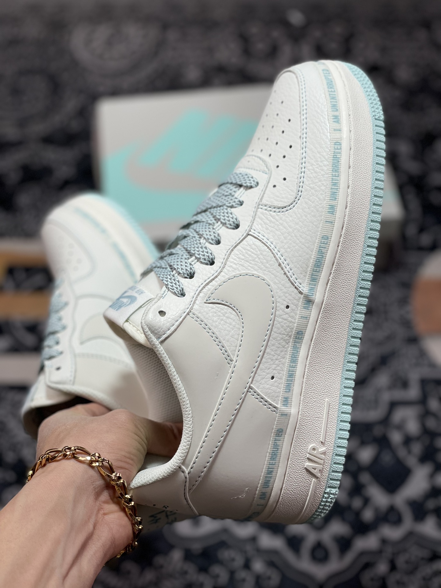 Uninterrupted x Nike Air Force 1'07 Low 