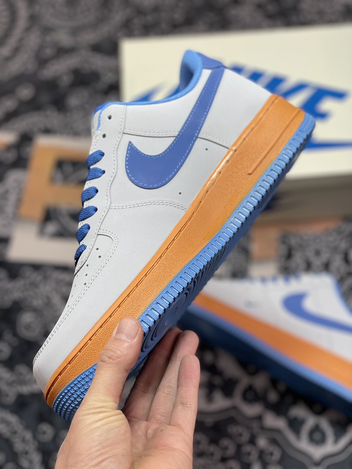 220  BALENCIAGA x Nike Air Force 1’07 Low”Grey/Blue”空军一号“巴黎世家深灰宝蓝小钩”315122-012