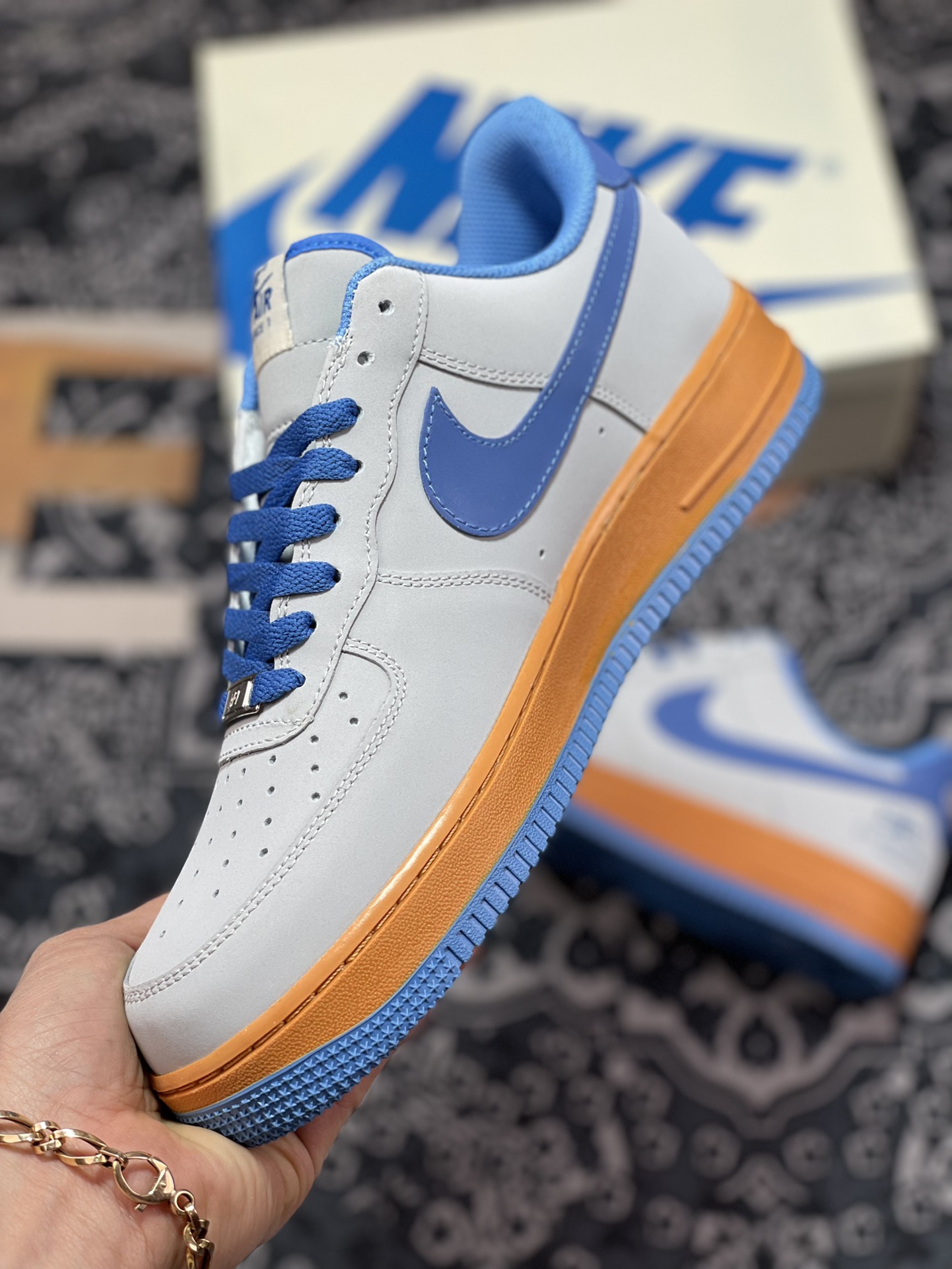 220  BALENCIAGA x Nike Air Force 1’07 Low”Grey/Blue”空军一号“巴黎世家深灰宝蓝小钩”315122-012