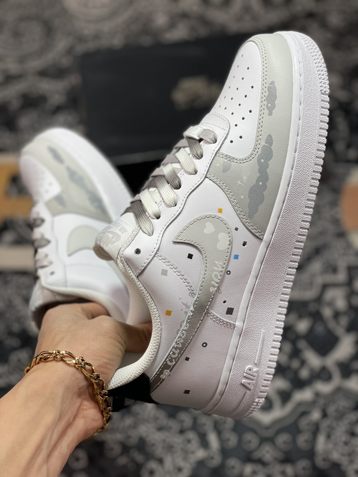 260 Nike Air Force 1 07 LV8 Low”White/Grey/Cloud”空军一号“白灰云朵涂鸦”CW2288-312
