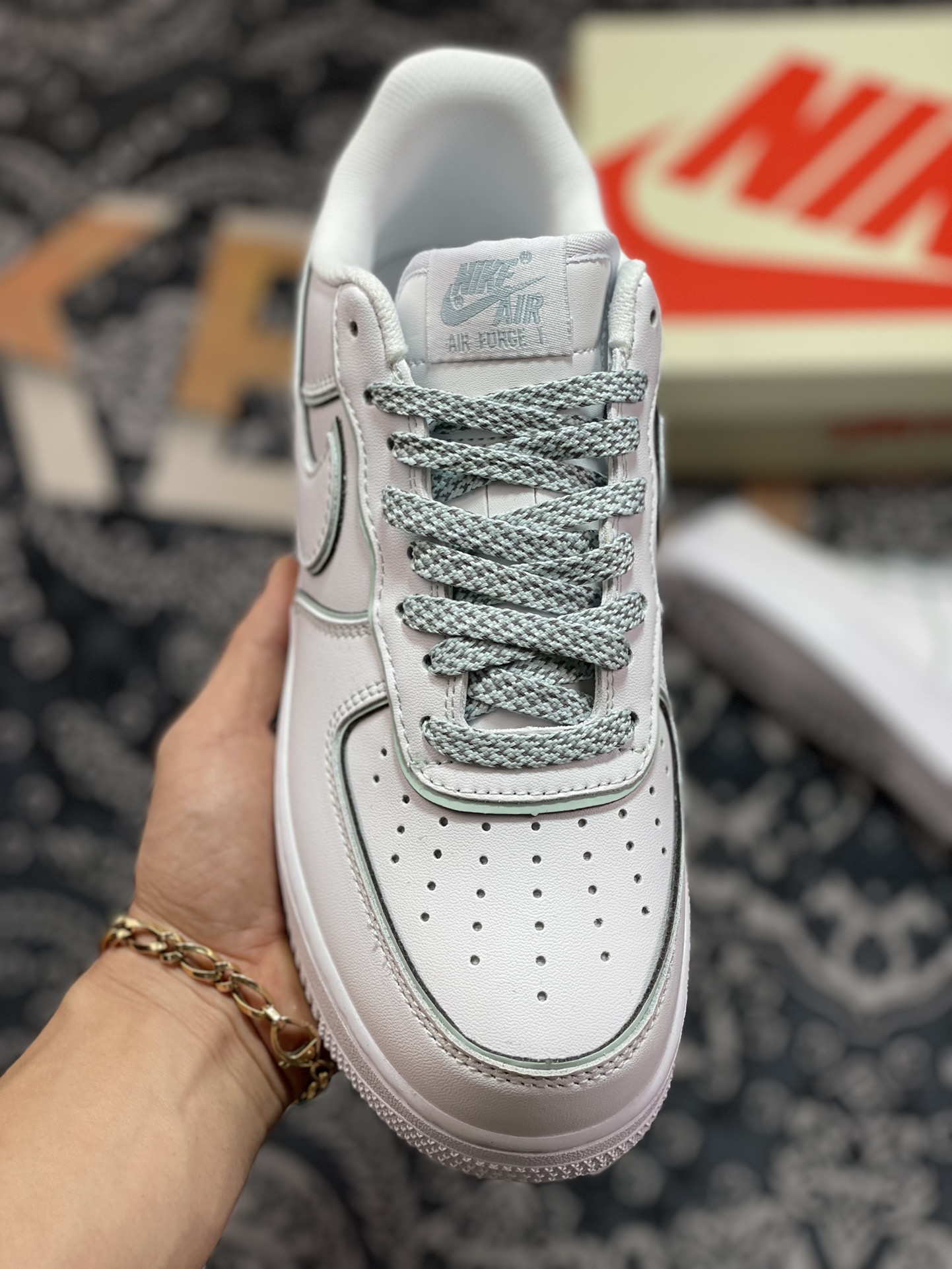 260  Air Force 1 '07 Low 斯图西联名淡绿反光 DT0617-029
