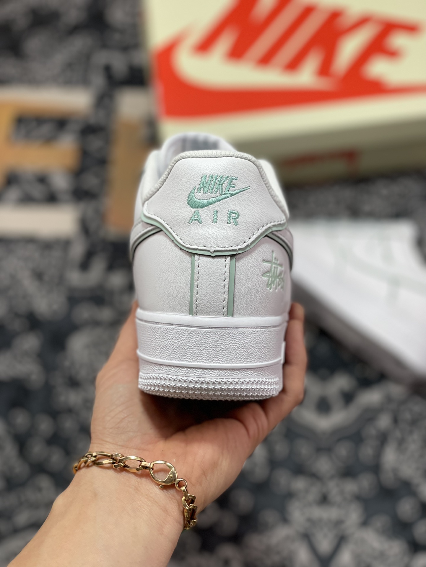 260  Air Force 1 '07 Low 斯图西联名淡绿反光 DT0617-029