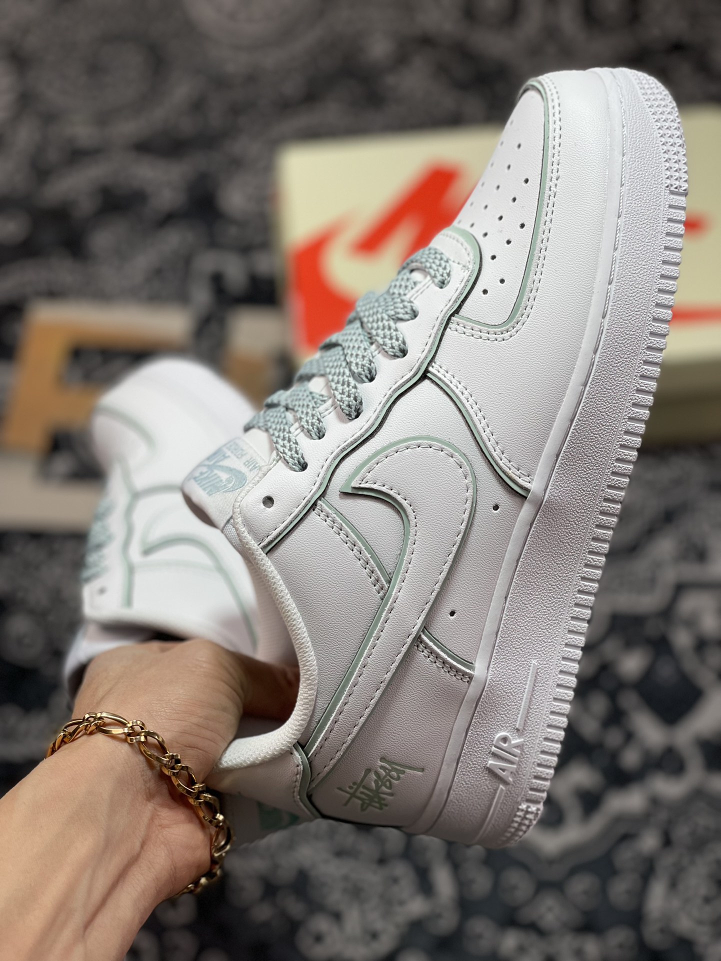 260  Air Force 1 '07 Low 斯图西联名淡绿反光 DT0617-029