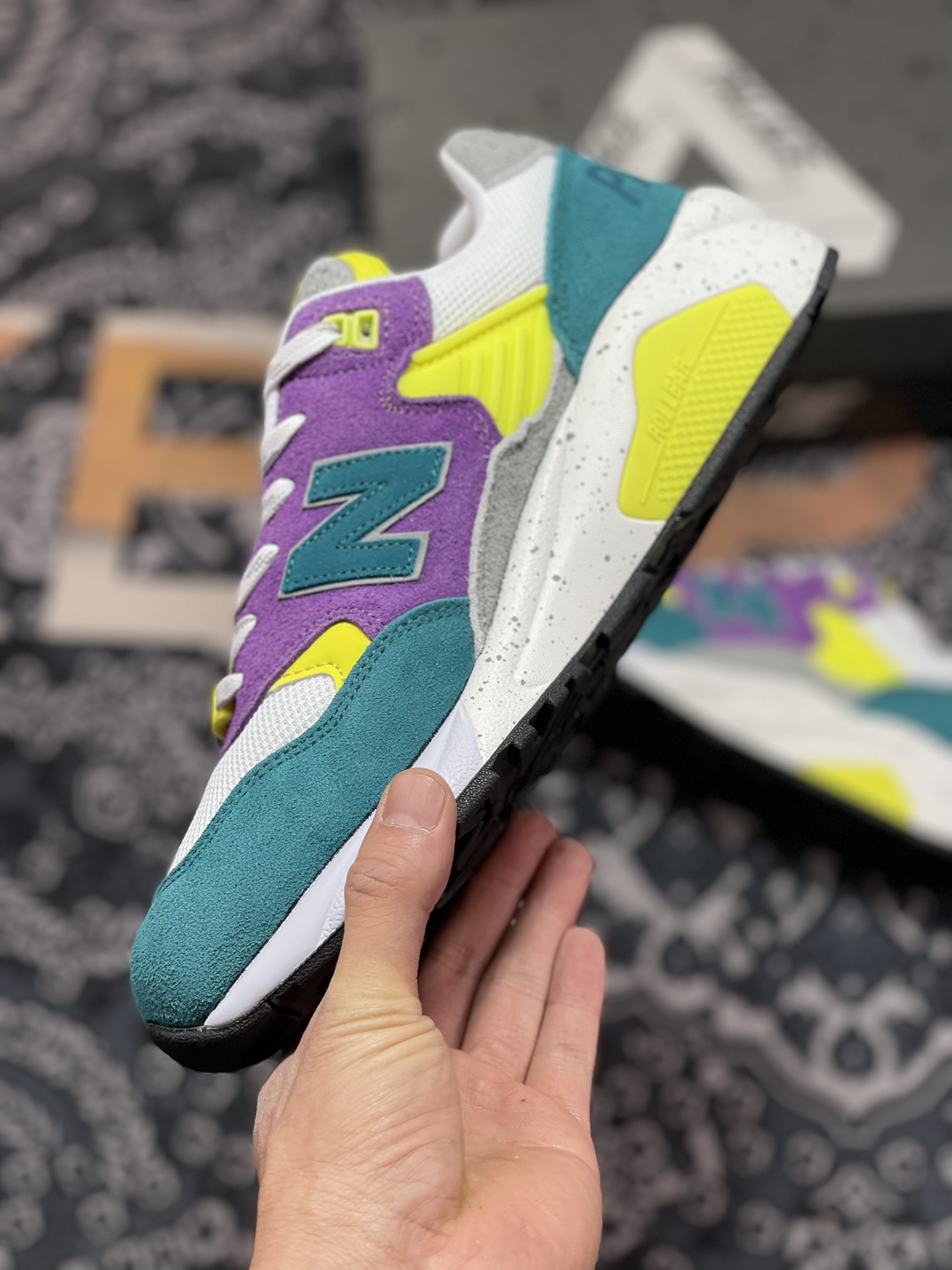 New Balance MRT580 Series Classic Retro Leisure Sports Jogging ”Co-branded Aqua Blue Purple White Bright Yellow” MT580PC2