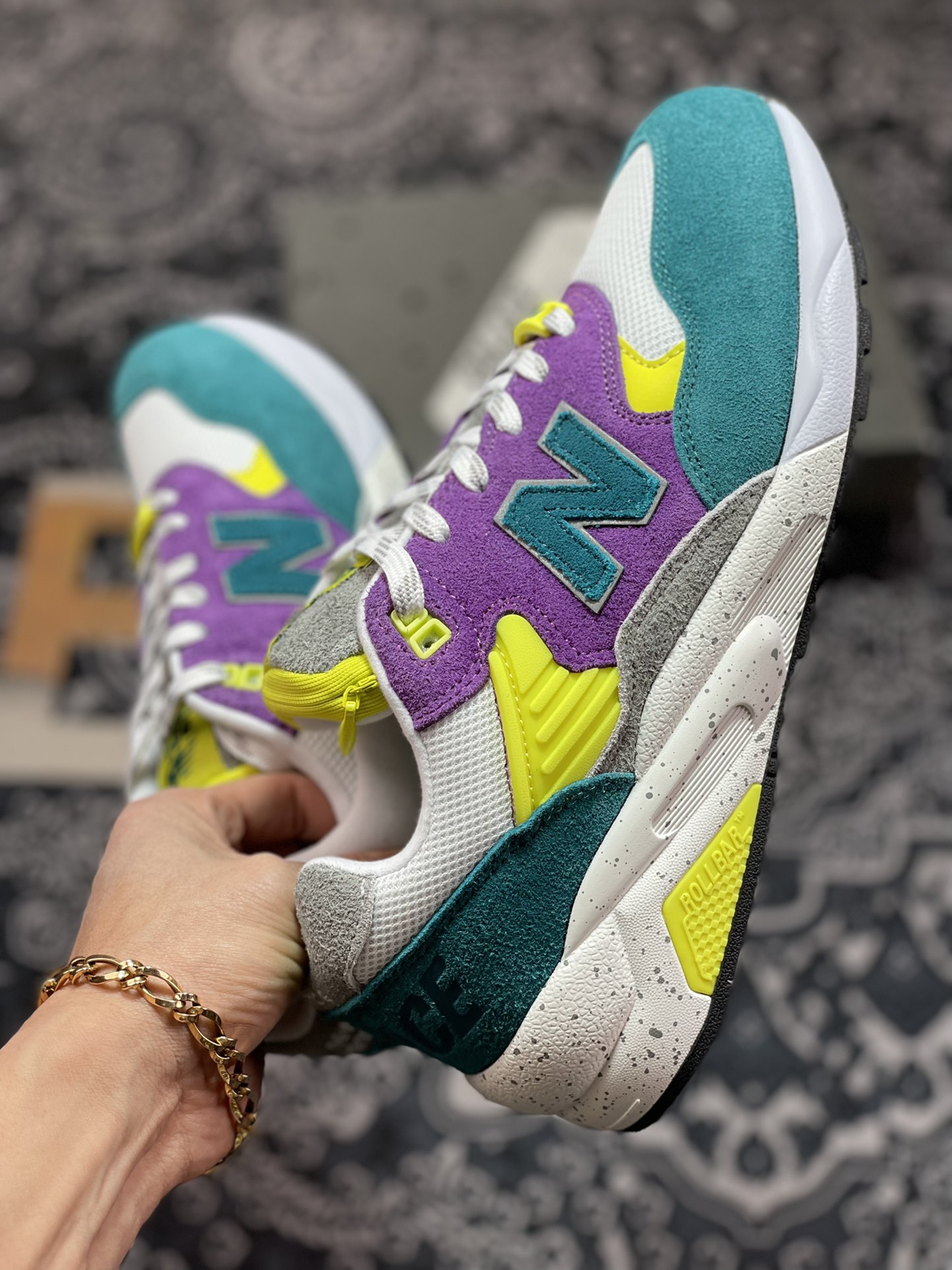 New Balance MRT580 Series Classic Retro Leisure Sports Jogging ”Co-branded Aqua Blue Purple White Bright Yellow” MT580PC2