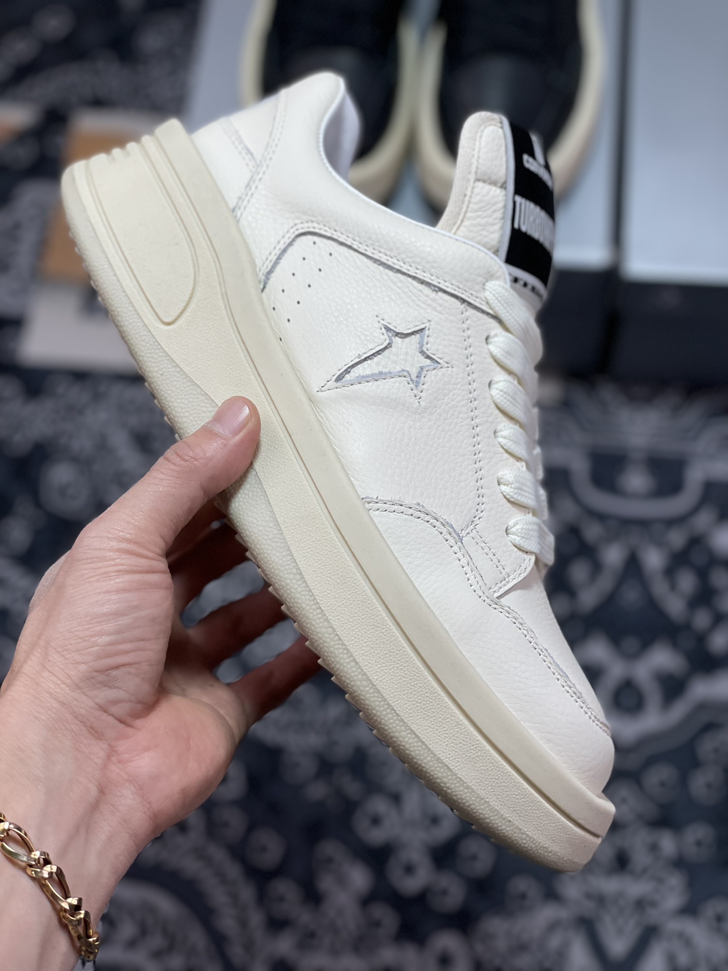 Rick Owens branch brand DRKSHDW x Converse TURBODRK Chuck 70 Low TURBOWPN ”Sail Cloud Cream” modern sneakers ”leather ivory beige white and black” 172343C