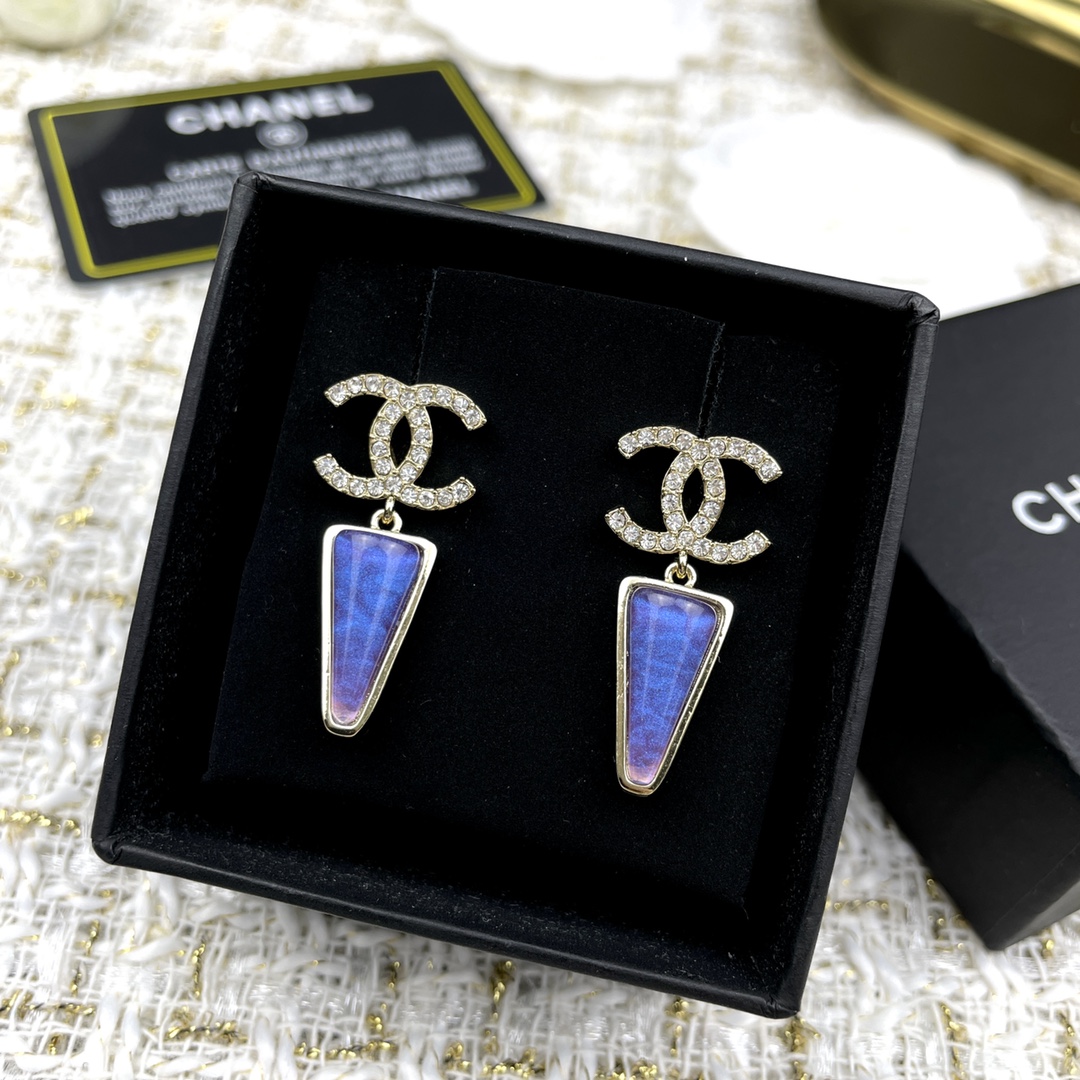 NO:100942,Ch@nel23 new blue inverted triangle ▽ resin pendant earrings, chanel earrings, chanel, earrings19860909Ch@nel23新款蓝色 倒三角▽ 树脂吊坠耳环,香奈儿耳钉,chanel,earrings,Jewelry