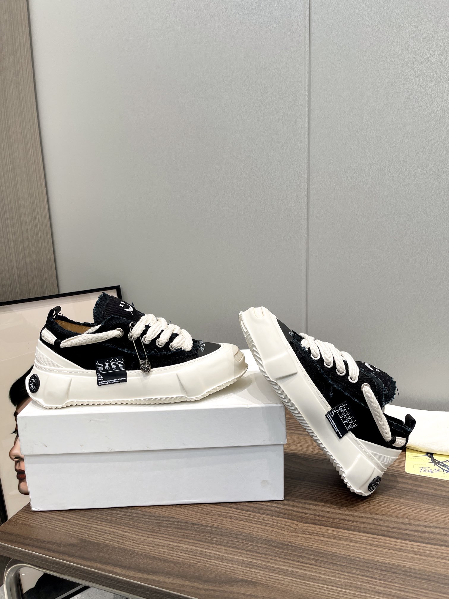 Xvesel G.O.P. 2.0 Marshmallow Low Sneakers: Stylish Design, Comfortable Fit, Unisex Sizing - 图片 4