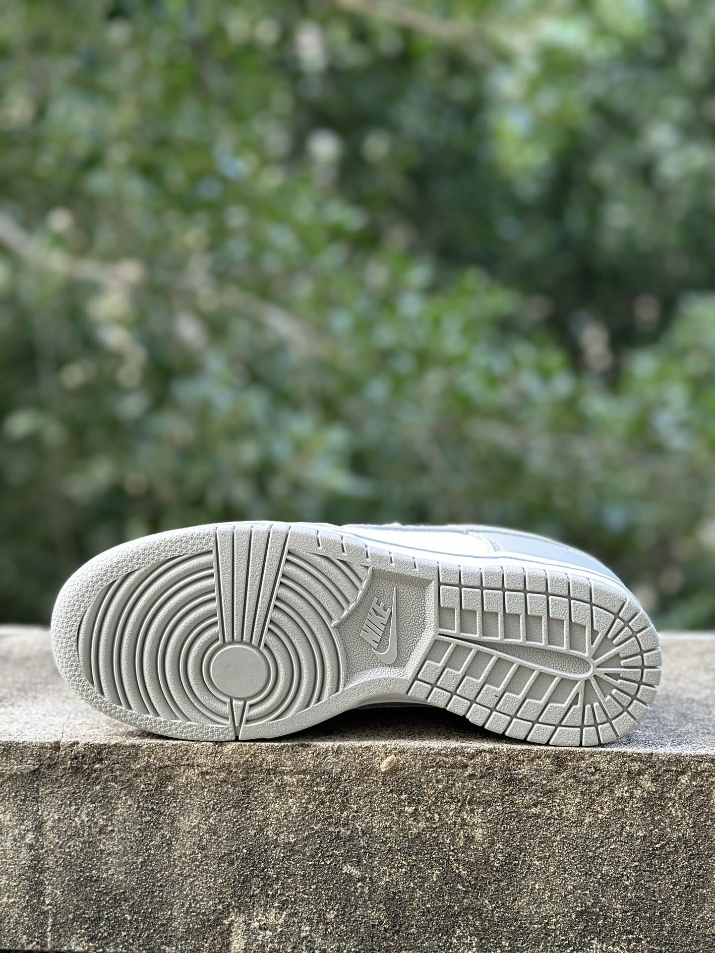 福利特价‼️Nike Dunk SB Low 灰白原厂织唛标 一致匹配原版全市场唯一正确鞋带绑法原楦原纸