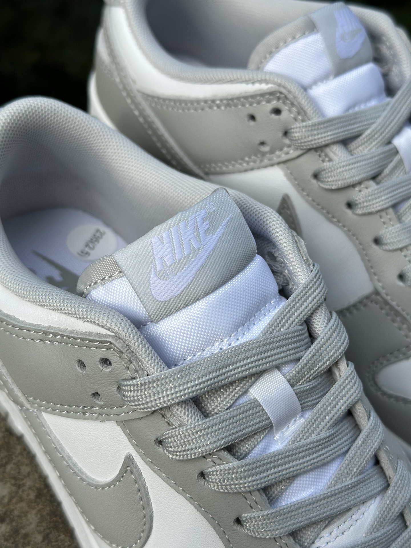 福利特价‼️Nike Dunk SB Low 灰白原厂织唛标 一致匹配原版全市场唯一正确鞋带绑法原楦原纸