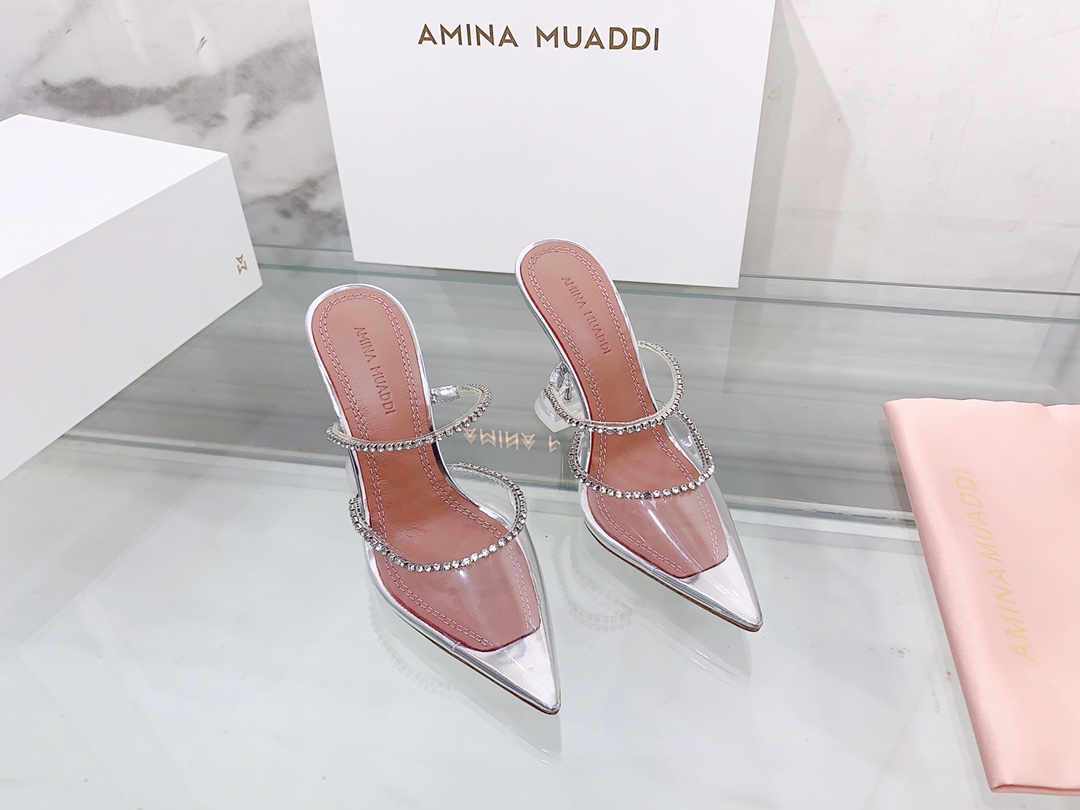 NO:240392,High-version AMINA MUADDI The latest handmade rhinestone sandal series is very popular in recent years. Customized PVC imported upper (not deformed) Customized foot pad sheepskin sole Italian injection molded leather outsole Heel height 1.5cm/4cm/7cm/10cm Size 35-39 (34, 40, 41, 42 customized without return or exchange), high heels, sandals, high heels, sheepskin, Leather soles19860909高版本AMINA MUADDI 最新手工水钻款凉鞋系列近年超级火爆 鞋面进口定制PVC(不变形) 垫脚定制羊皮 鞋底意大利注塑真皮大底 跟高1.5cm/4cm/7cm/10cm 码数35-39（34、40、41、42定做不退换）,高跟鞋,sandals,high heels,sheepskin,Leather soles,Women's Shoes