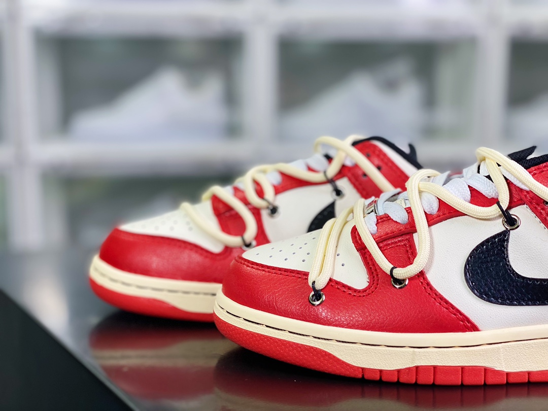 200 SB Dunk Low”Chicago”扣篮系列低帮板鞋“芝加哥红黑公牛绑绳”DD3363-100