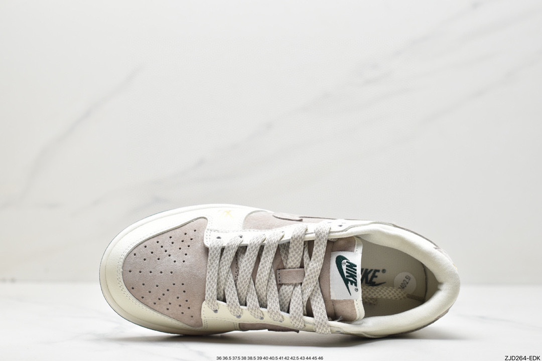 240  Nike SB Dunk Low 周年高端定制 低帮休闲板鞋 定制鞋盒 FC1688-100