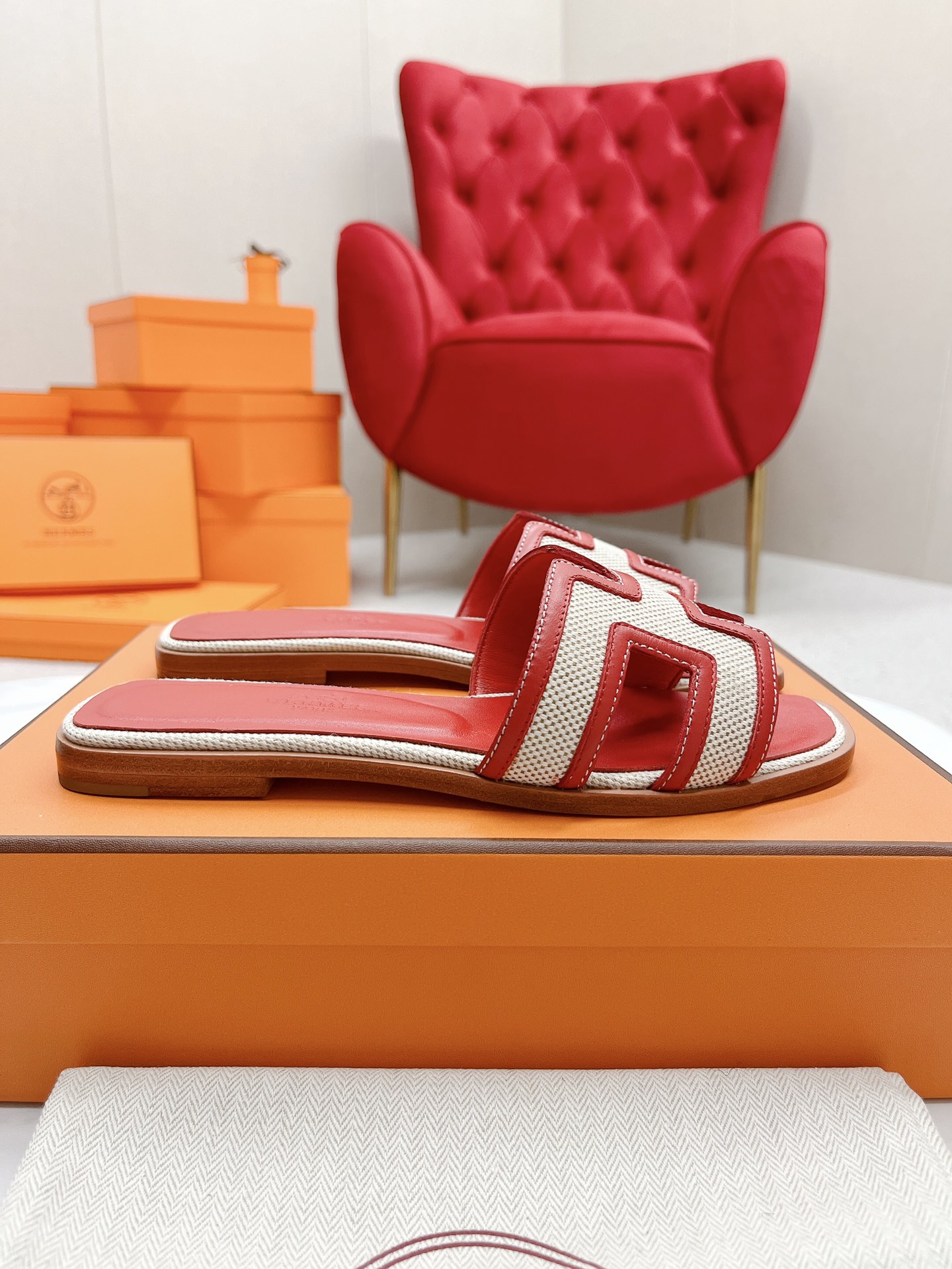 Hermes H-Shaped Sandals Women's Spring/Summer Red Leather Beach Slippers 4 i1678727023 159 1