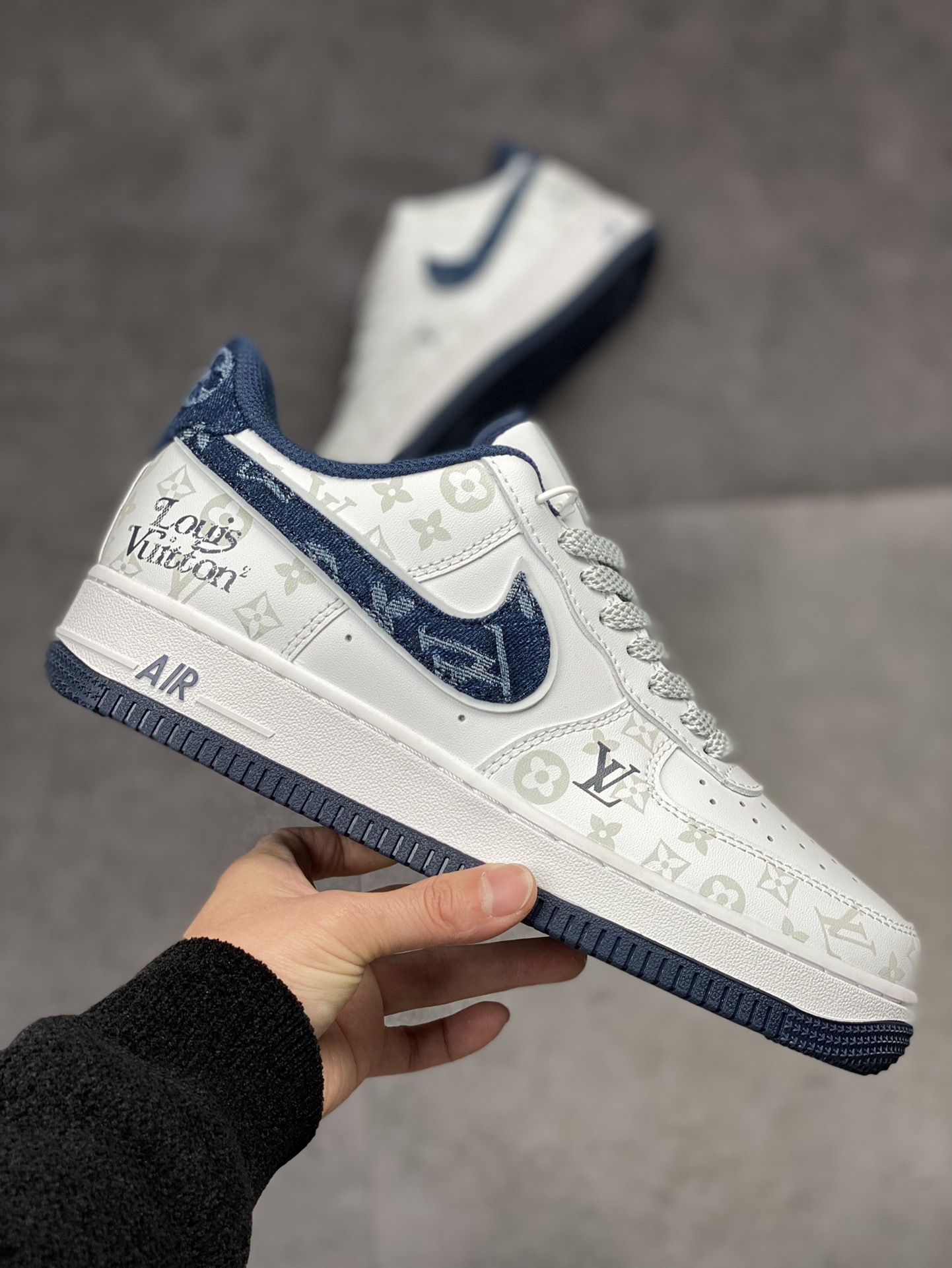 250 Nike Air Force 1 Low 07 LV联名 DR9868-600