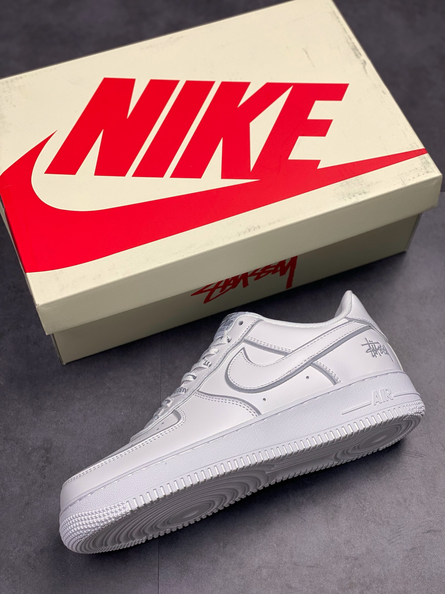 250 Nike Air Force 1 Low 07 斯图西联名白银反光 BQ6246-019