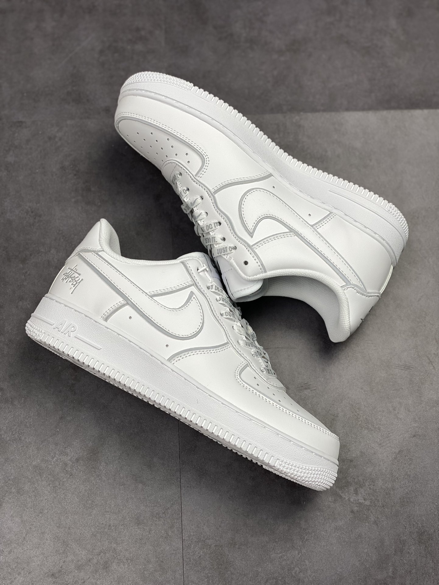250 Nike Air Force 1 Low 07 斯图西联名白银反光 BQ6246-019