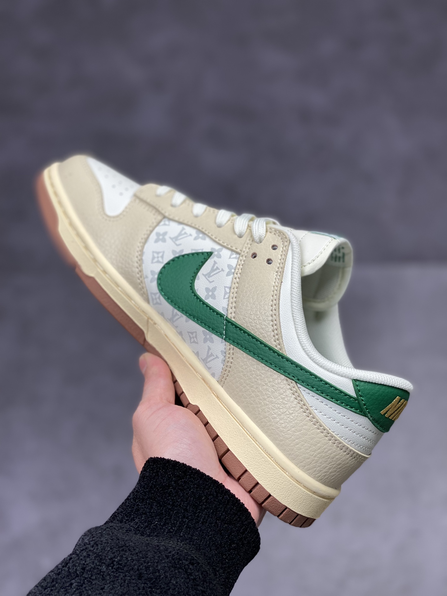 220 NIKE SB Dunk Low Pro ”LV联名米绿” XD6188-003-莆田鞋,莆田鞋货源,高仿鞋,高仿鞋货源,安福档口,莆田高仿鞋,莆田鞋批发,高仿鞋批发,莆田高仿运动鞋,高仿运动鞋,莆田运动鞋 220 NIKE SB Dunk Low Pro ”LV联名米绿” XD6188-003