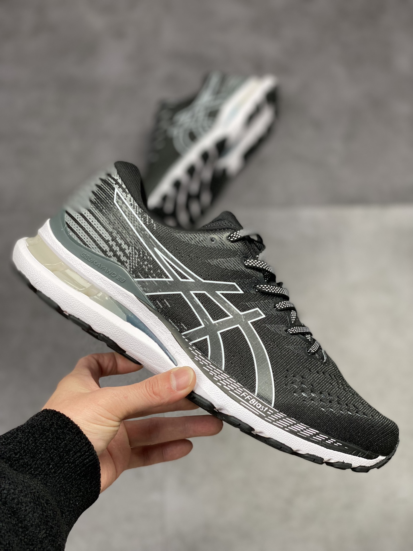 180 ASICS/亚瑟士 Gel-Kayano 28代超轻量专业运动慢跑鞋1011B189-003