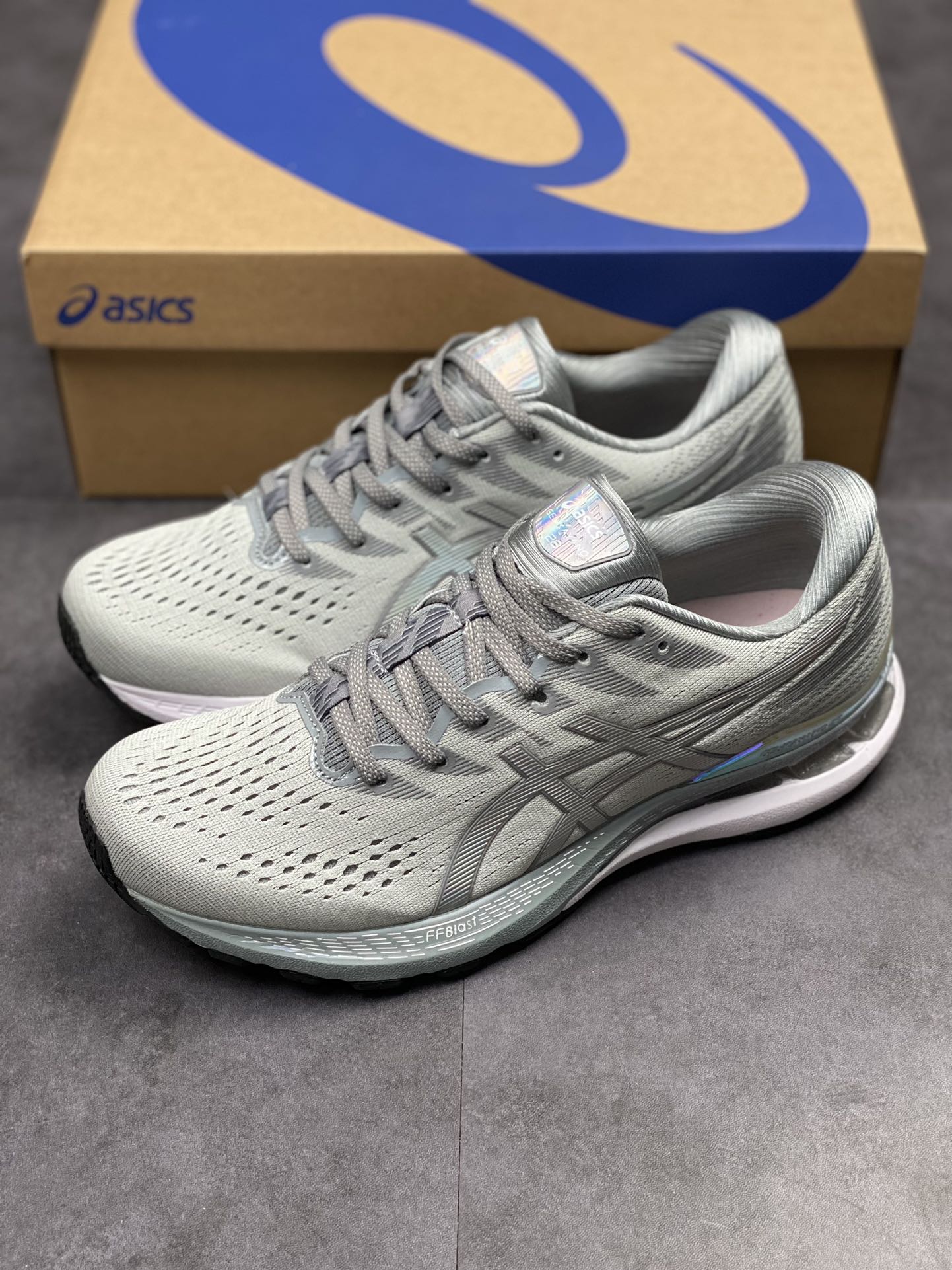 180 ASICS/亚瑟士 Gel-Kayano 28代超轻量专业运动慢跑鞋 1011B291-020