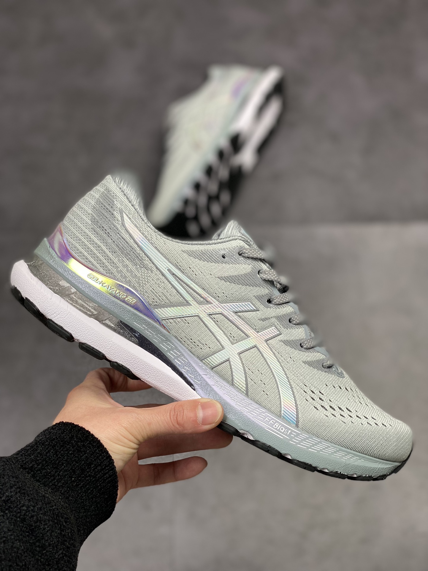 180 ASICS/亚瑟士 Gel-Kayano 28代超轻量专业运动慢跑鞋 1011B291-020