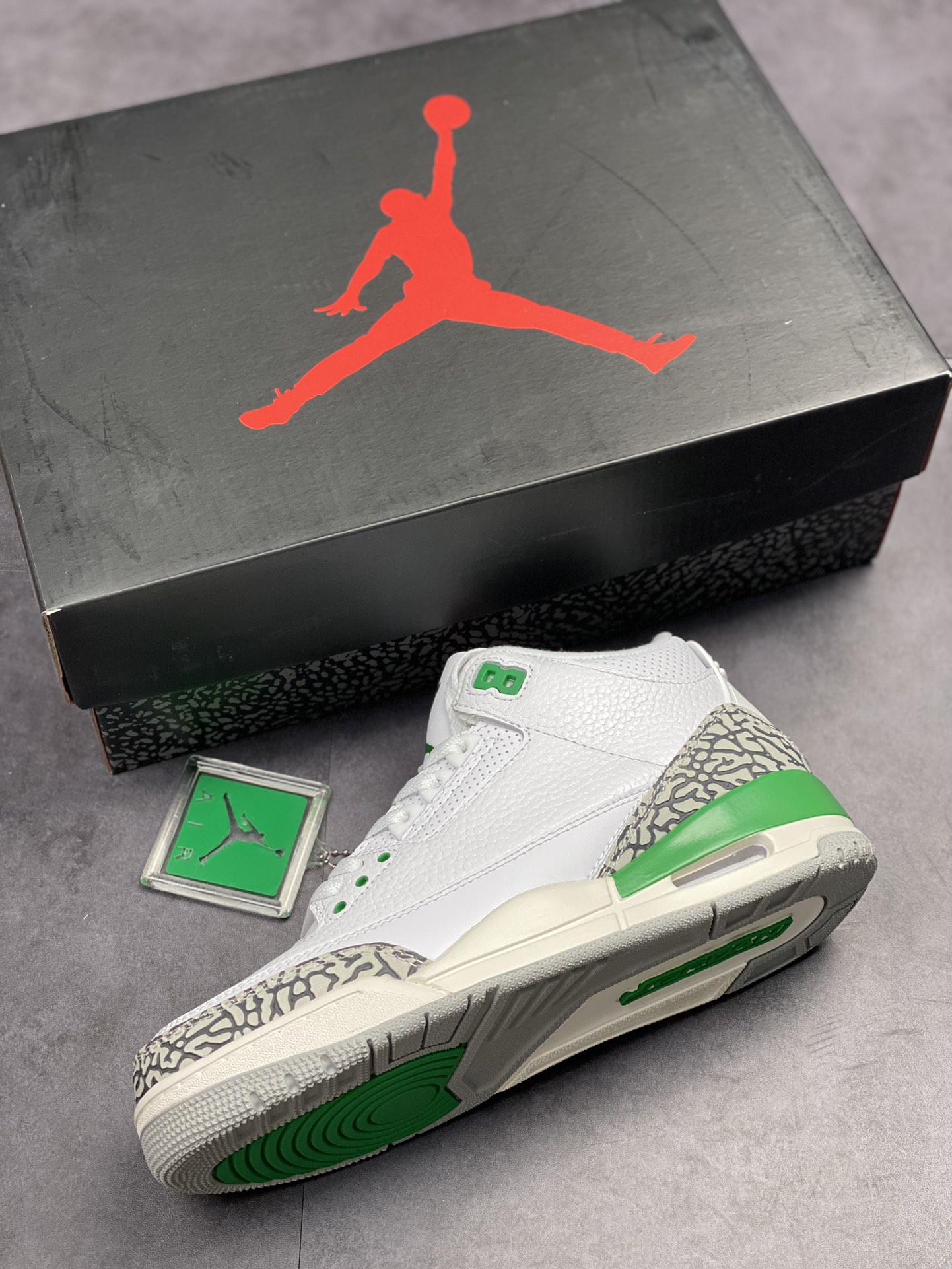 Air Jordan 3 Retro ”Lucky Green” white green CK9646-136 Size: 36 36.5 37.5 38 38.5 39 40 40.5 41 42 42.5 43 44 44.5 45 46 47.5 Coding #YB031622