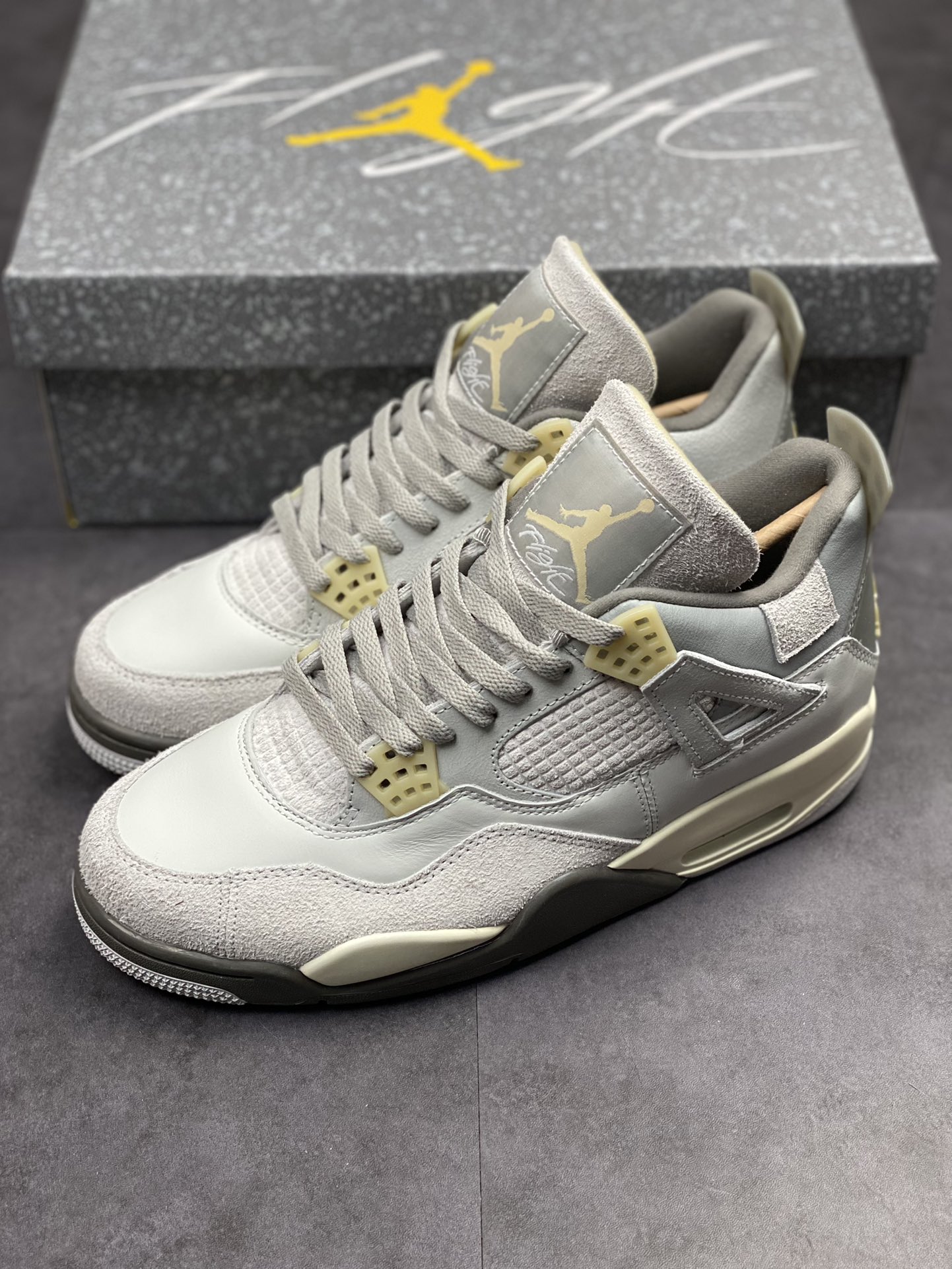 Air Jordan 4 Retro ”Craft” Gray Rabbit DV3742-021